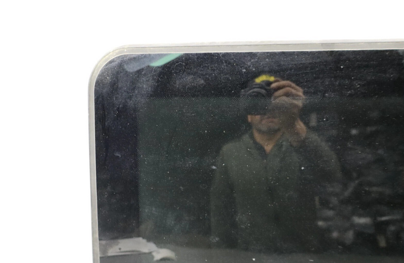 Load image into Gallery viewer, 08-14 Mercedes C350 C250 Sunroof Sun Roof Glass Panel Assembly 2047800321 Oem
