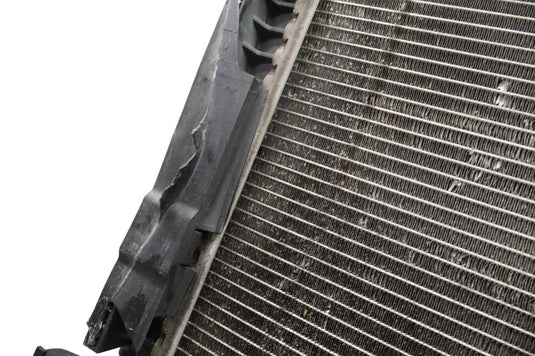 09-16 Audi A7 A6 Quattro Engine Motor Cooling Coolant Radiator 8K0121251H Oem