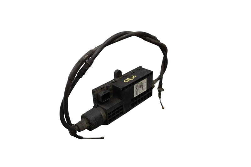 Load image into Gallery viewer, 14-17 Maserati Quattroporte Ghibli Electric Parking Brake Actuator 670030076 Oem
