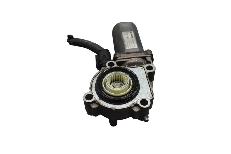 Load image into Gallery viewer, 12-18 Infiniti QX56 QX80 Transfer Case Shift Motor 290101LA0A Oem
