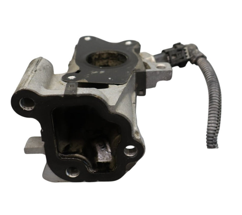 Load image into Gallery viewer, 17-21 Alfa Romeo Giulia 2.0L Engine Motor EGR Exhaust Gas Valve 50051400 Oem
