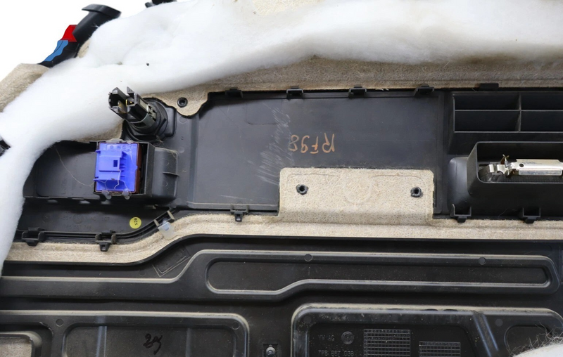 Load image into Gallery viewer, 11-17 Volkswagen Touareg Rear Right Trunk Quarter Cover Trim Panel 7P6867038 Oem
