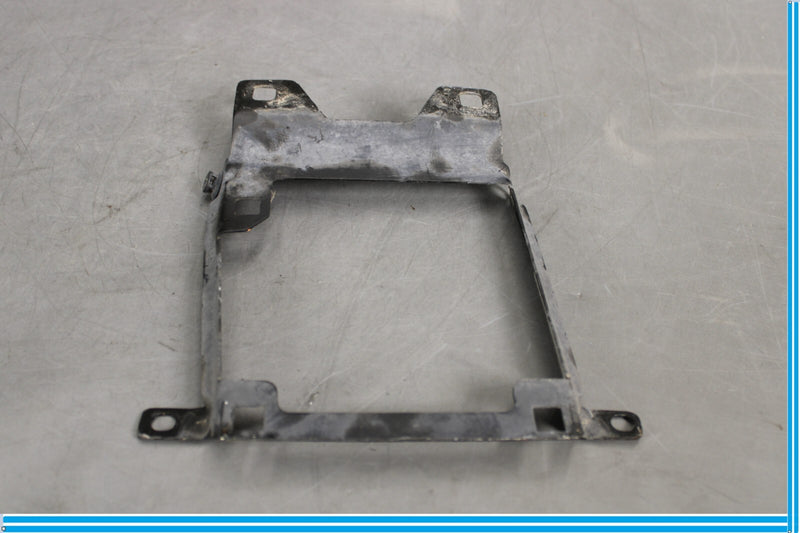 Load image into Gallery viewer, 03-08 Mercedes R230 SL55 SL500 Center Radiator Core Bracket Oem
