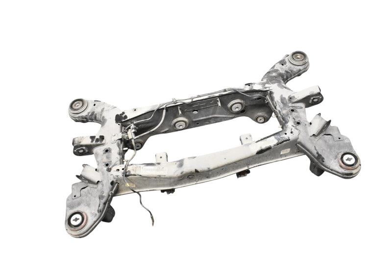 Load image into Gallery viewer, 14-19 Maserati Quattroporte Rear Suspension Subframe Cross Member 670007569 OEM
