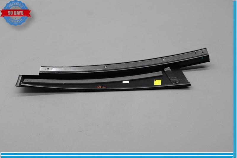 Load image into Gallery viewer, 08-14 Mercedes C250 C300 C350 Rear Right Passenger Side Door Shell Trim Oem
