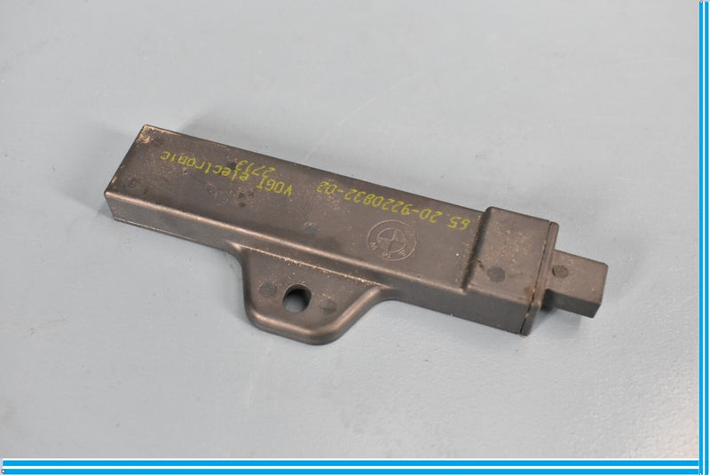 Load image into Gallery viewer, 12-18 BMW F12 F13 640i 650i Interior Bootlid Radio Antenna Amplifier Oem
