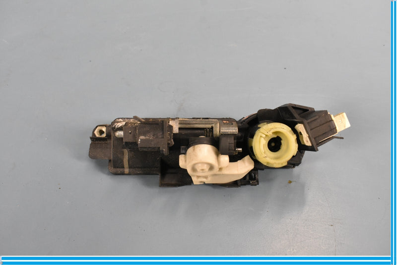 Load image into Gallery viewer, 01-11 Mercedes E320 C240 CLS550 CLS55 AMG W219 Trunk Lid Lock Latch Handle Oem
