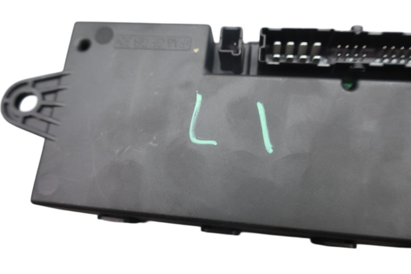 Load image into Gallery viewer, 06-19 Mercedes ML350 GL450 Airmatic Air Suspension Control Module Unit ECU Oem
