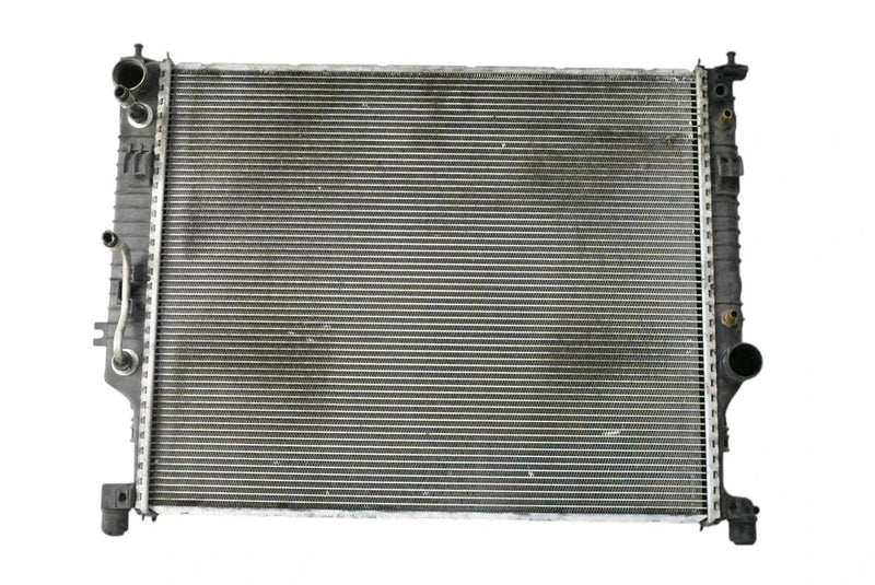 Load image into Gallery viewer, 10-17 Mercedes E400 E350 Engine Cooling A/C Condenser Radiator 2045003603 Oem
