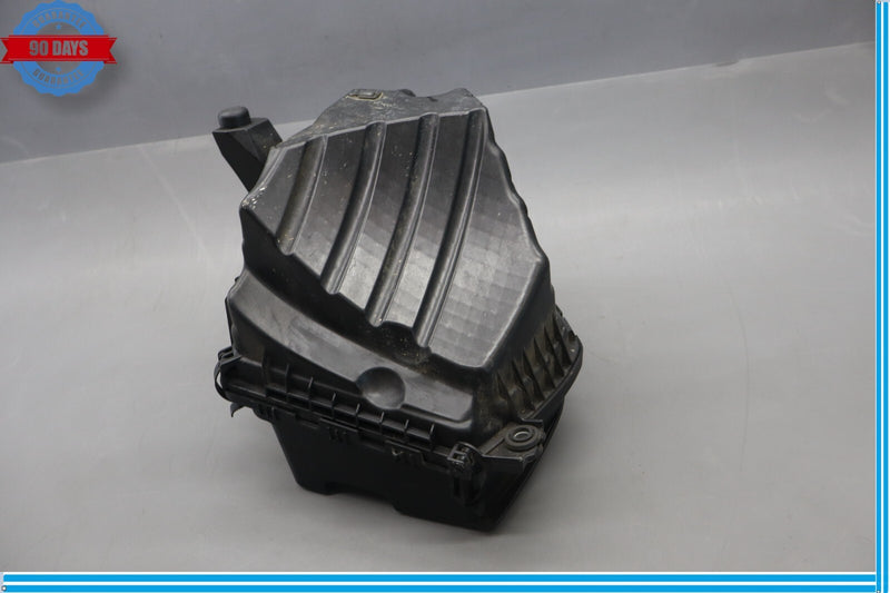 Load image into Gallery viewer, 15-19 Hyundai Genesis G80 Front Left Driver Side Air Intake Filter Box Oem

