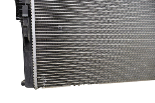14-21 BMW I01 i3 i3s Engine Water Cooling Coolant Radiator Assembly 8672107 Oem