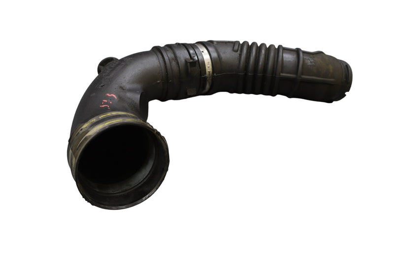 Load image into Gallery viewer, 14-17 Maserati Ghibli Right Turbo Intercooler Hose Air Duct Tube 670001590 Oem
