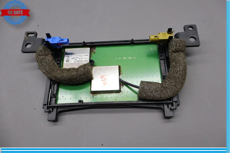 Load image into Gallery viewer, 14-24 Jaguar X152 F-Type Hd Radio Broadcast Antenna Control Module Unit Oem
