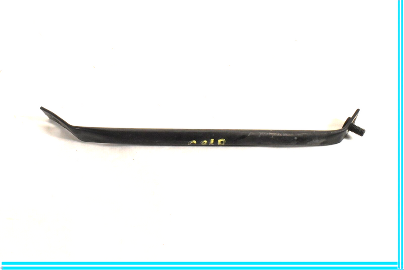 Load image into Gallery viewer, MERCEDES R230 SL-CLASS ENGINE CENTER RADIATOR CORE SUPPORT BRACE
