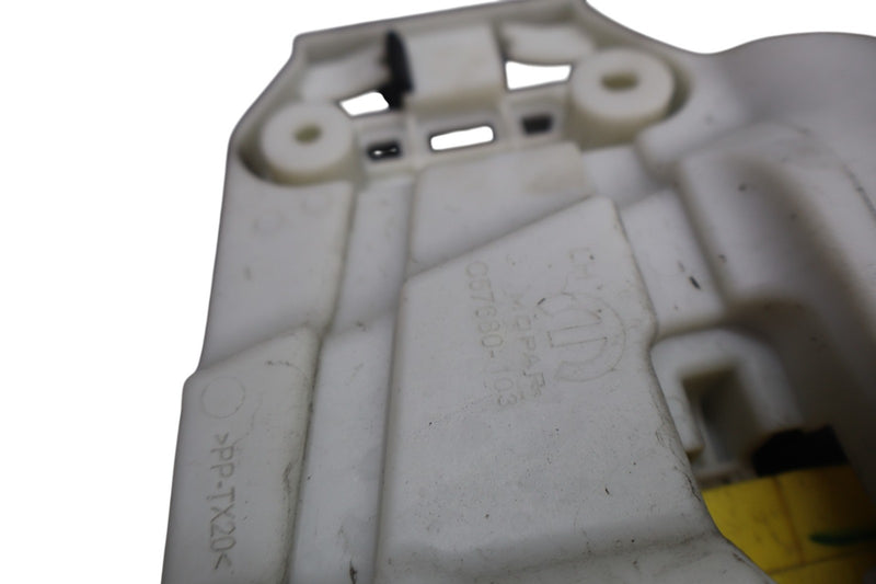 Load image into Gallery viewer, 17-25 Alfa Romeo Giulia 952 Front Left Side Door Latch Lock Actuator Oem
