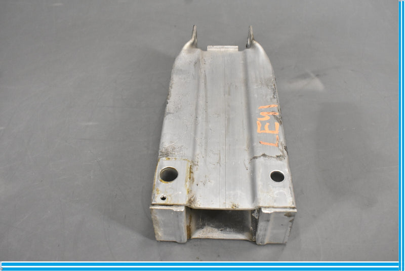 Load image into Gallery viewer, 12-16 Mercedes CLS550 Front Left Driver Side Bumper Reinforcement Bracket Oem
