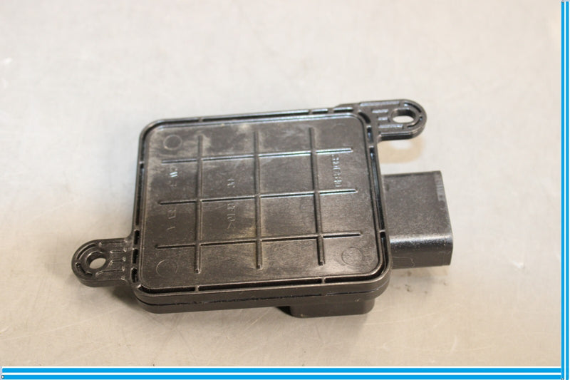 Load image into Gallery viewer, 07-12 Lexus LS460 Front Right Seat Occupant Detection Module 899520W031 Oem
