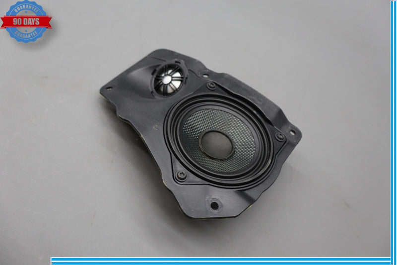Load image into Gallery viewer, 09-16 BMW 750Li 750Li XDrive F10 Rear Right Side HIFI System Speaker Oem
