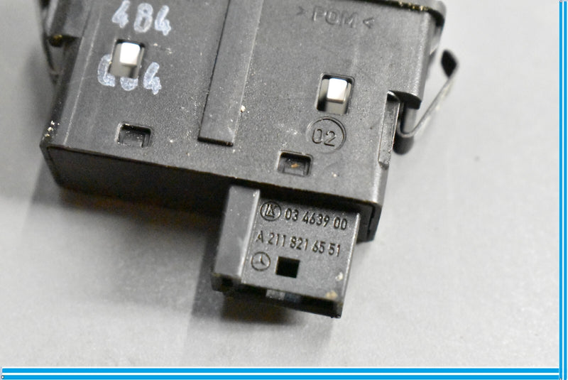 Load image into Gallery viewer, 03-06 Mercedes W220 S55 AMG S600 Front Seat Dynamic Switch 2218216551 OEM
