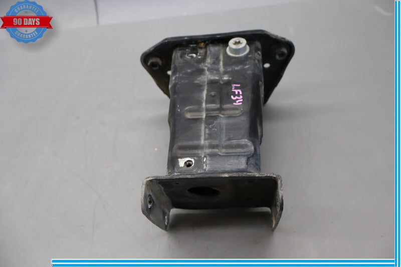 Load image into Gallery viewer, 07-13 Mercedes S550 W221 Front Left Driver Side Bumper Reinforcement Bracket Oem

