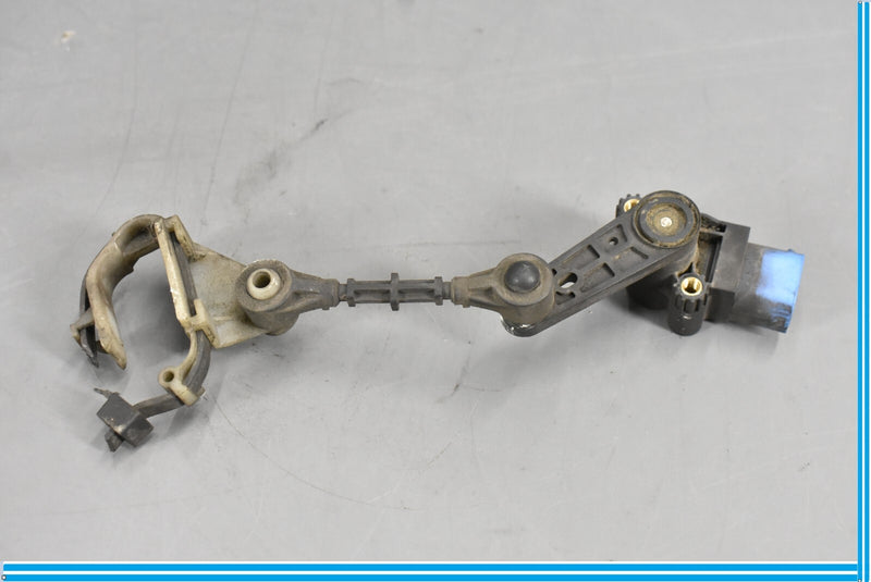 Load image into Gallery viewer, 10-12 Jaguar XF XFR Rear Right Side Suspension Height Level Sensor Oem
