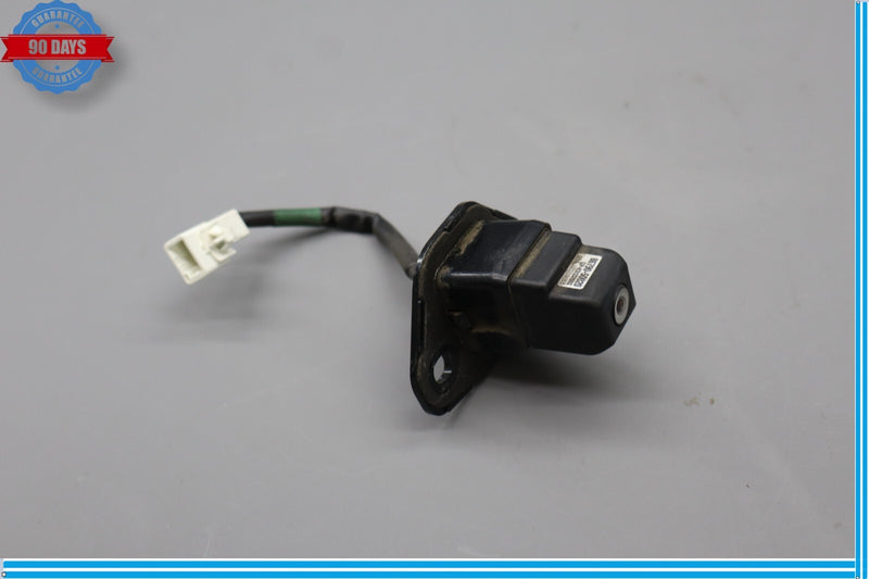 Load image into Gallery viewer, 07-09 Lexus LS460 Rear Trunk Lid Backup Reverse Camera 8679050020 Oem
