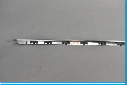 18-20 Jaguar E-Pace Rear Left Driver Side Upper Door Window Trim Oem