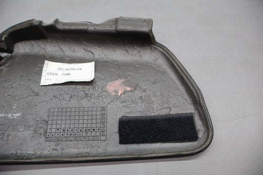 14-20 Maserati Ghibli M157 Left Center Console Armrest Storage Panel Trim Oem
