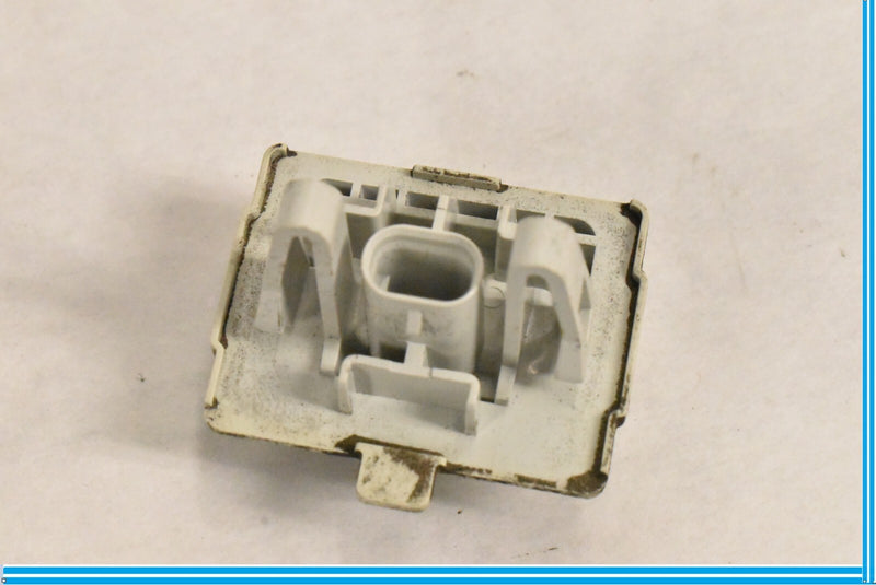 Load image into Gallery viewer, 15-20 Mercedes C300 W205 Rear License Plate Light Lamp LED 0999067000 Oem
