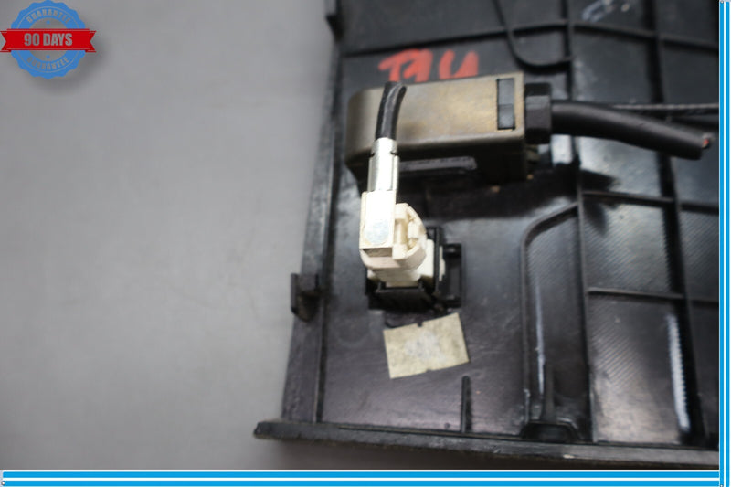 Load image into Gallery viewer, 12-16 Mercedes GL550 GL450 Center Console Trim Cover Panel USB Port Oem
