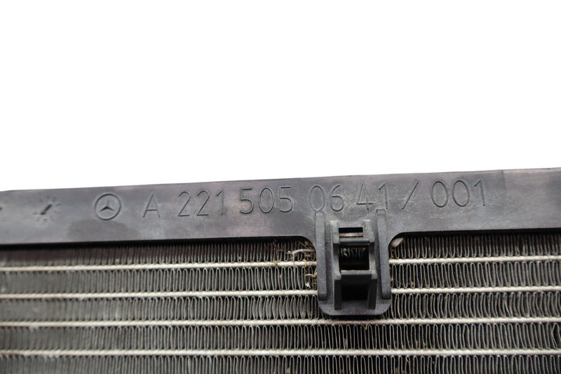 Load image into Gallery viewer, 10-13 Mercedes W221 S400 Hybrid Radiator AC A/C Air Conditioning Condenser Oem
