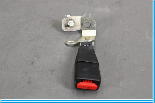 07-12 Lexus LS460 Rear Left Driver Side Center Seat Belt Buckle 1046971 Oem