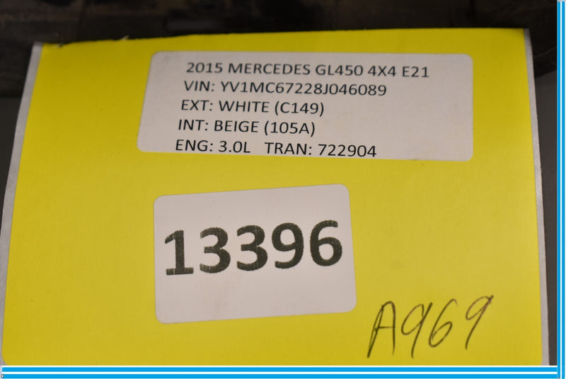 Load image into Gallery viewer, 12-19 Mercedes GL450 X166 Front Center Air Intake Intake Duct Tube Oem
