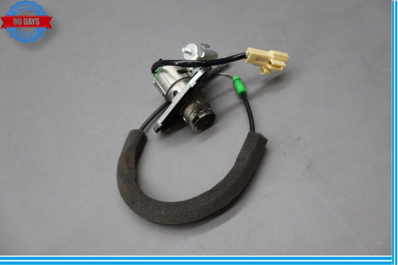 Load image into Gallery viewer, 07-09 Lexus LS460 Rear Trunk Deck Lid Key Lock Cylinder W/ Harness Oem
