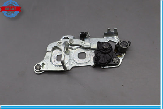 12-18 Mercedes W218 CLS400 CLS550 Rear Trunk Lid Striker 2127500060 Oem