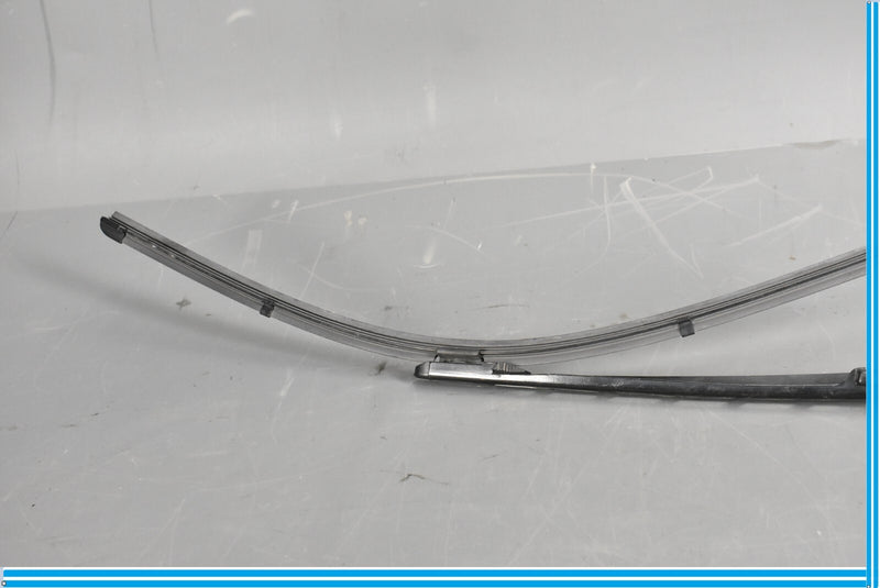 Load image into Gallery viewer, 13-15 Jaguar XF Front Left Or Right Side Windshield Wiper Arm Oem
