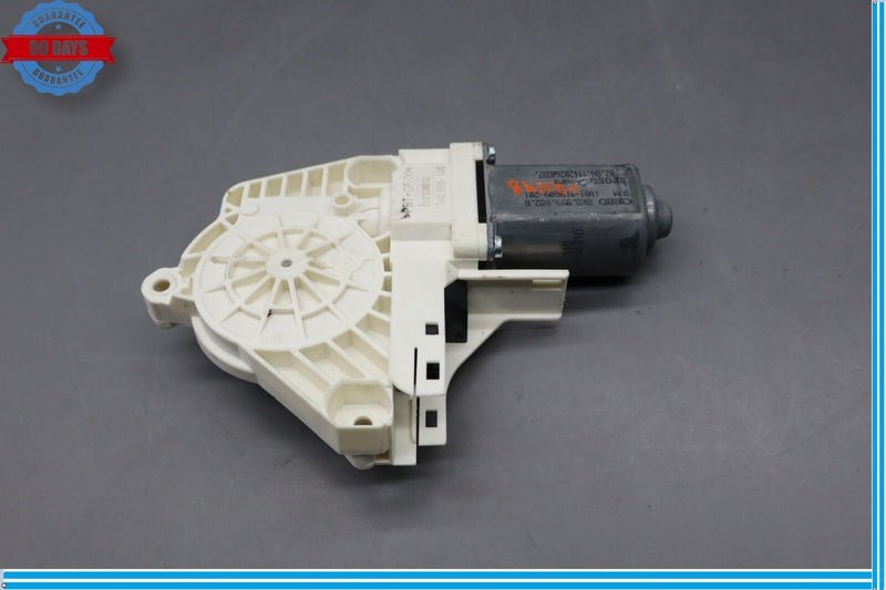 Load image into Gallery viewer, 10-18 Audi A8 Quattro S8 Front Right Side Door Window Regulator Motor Oem
