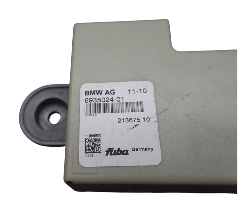 Load image into Gallery viewer, 11-16 BMW 528i 535i GT xDriver F10 Antenna Amplifier Module 693502401 Oem
