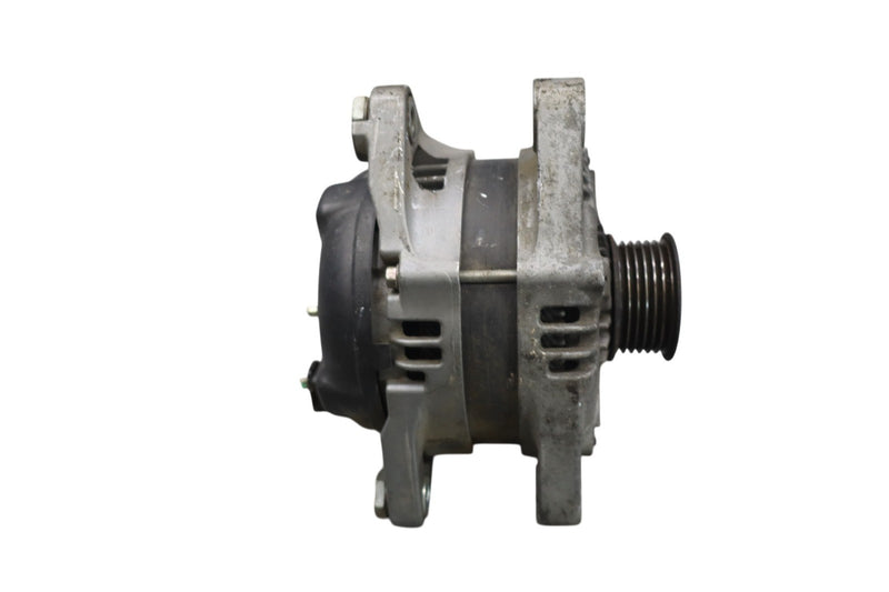 Load image into Gallery viewer, 15-17 Hyundai Genesis G80 Engine Alternator Generator 373003C552 Oem
