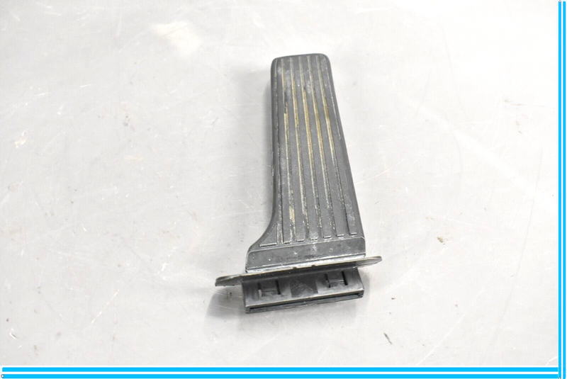 Load image into Gallery viewer, 07-12 Lexus LS460 Gas Accelerator Throttle Pedal Pad Oem
