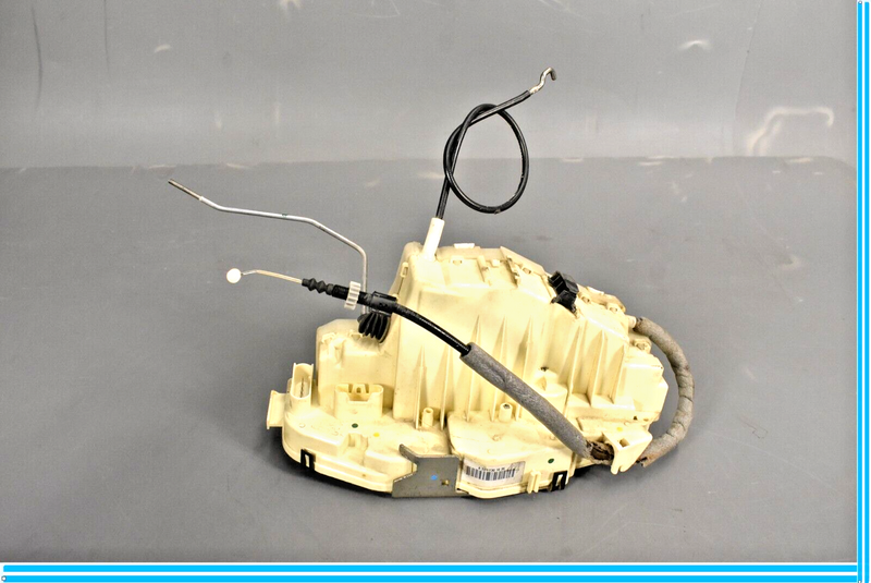 Load image into Gallery viewer, 07-13 Mercedes S550 S600 Rear Right Side Keyless Door Lock Latch Actuator Oem
