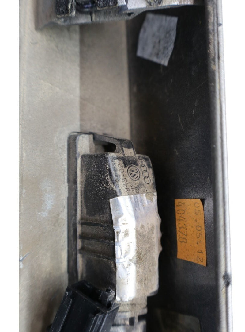 Load image into Gallery viewer, 11-18 Porsche Cayenne 958 Rear Hatch Trunk Lid Handle Housing W/ Camera Oem
