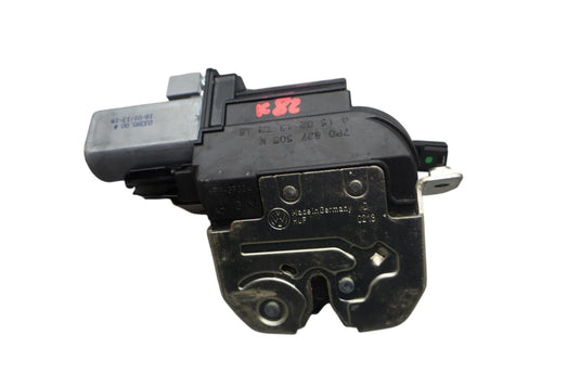 11-17 Volkswagen Touareg VW Rear Trunk Liftgate Lid Lock Latch Actuator Oem