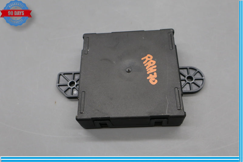 Load image into Gallery viewer, 14-17 Maserati Quattroporte M156 Rear Right Side Door Control Module Unit Oem
