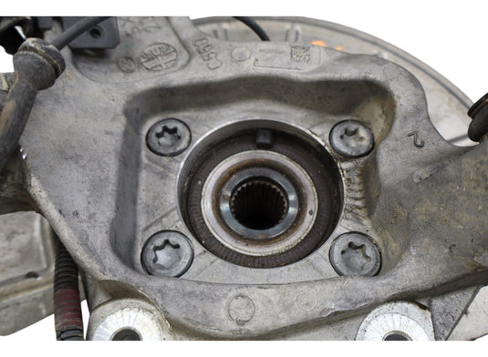 17-23 Alfa Romeo Giulia 952 Rear Right Side Wheel Spindle Knuckle & Hub Oem