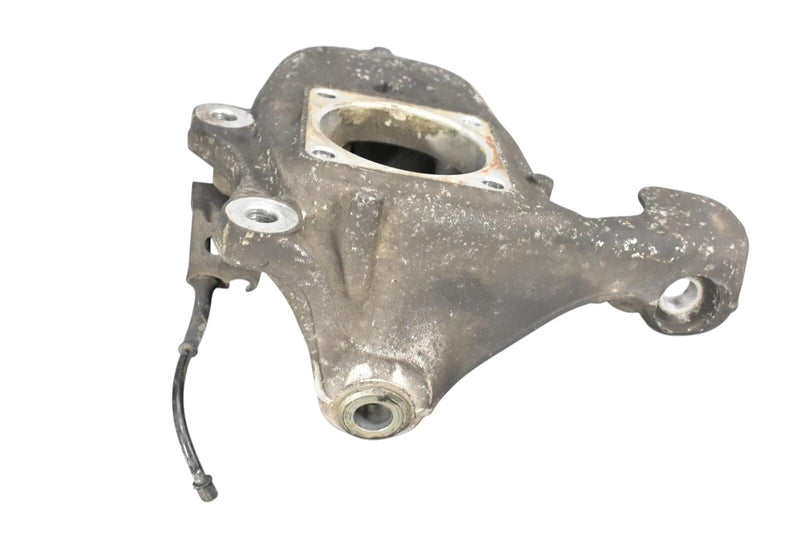 Load image into Gallery viewer, 03-08 Maserati Quattroporte Front Left Driver Side Spindle Knuckle Hub OEM
