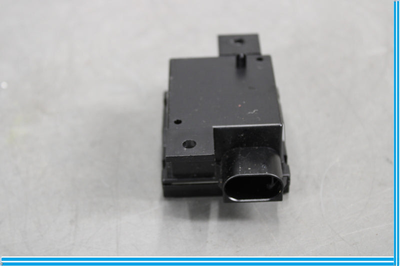 Load image into Gallery viewer, 03-12 Mercedes R230 SL550 SL500 Seat Belt Seatbelt Tension Sensor Oem
