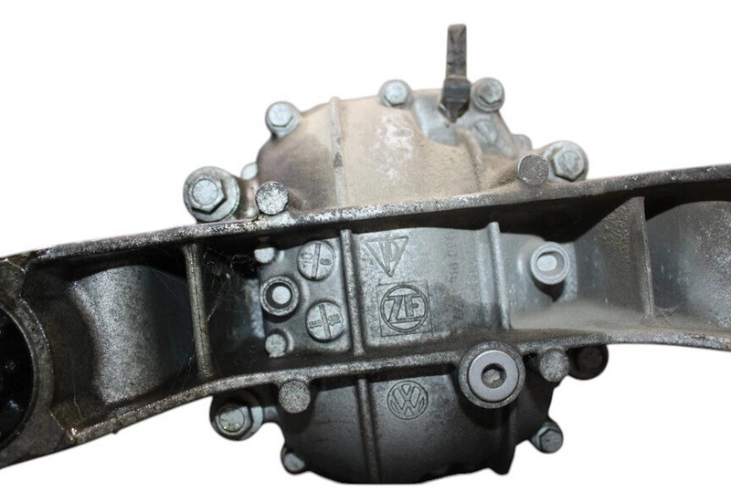 Load image into Gallery viewer, 11-16 Volkswagen VW Touareg Rear Axle Diff Differential Carrier Assembly OEM
