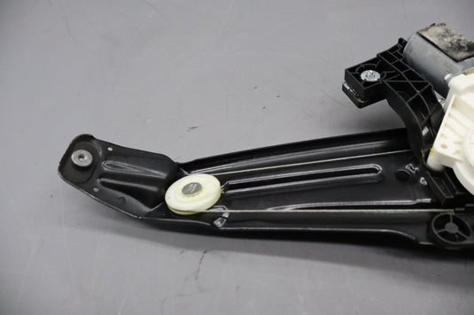 11-16 BMW 528i 535i 550i F10 Rear Right Side Window Motor Regulator Oem