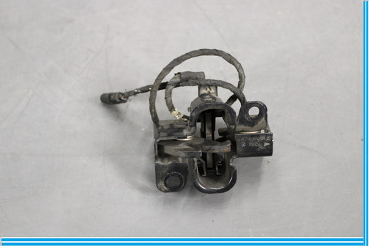 06-11 Mercedes CLS550 W219 Right or Left Side Engine Hood Lock Latch Oem